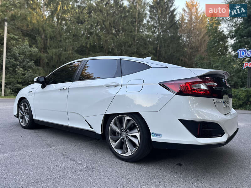 Седан Honda Clarity 2018 в Хмільнику