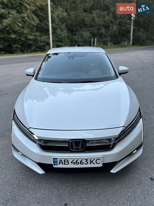 Седан Honda Clarity 2018 в Хмільнику