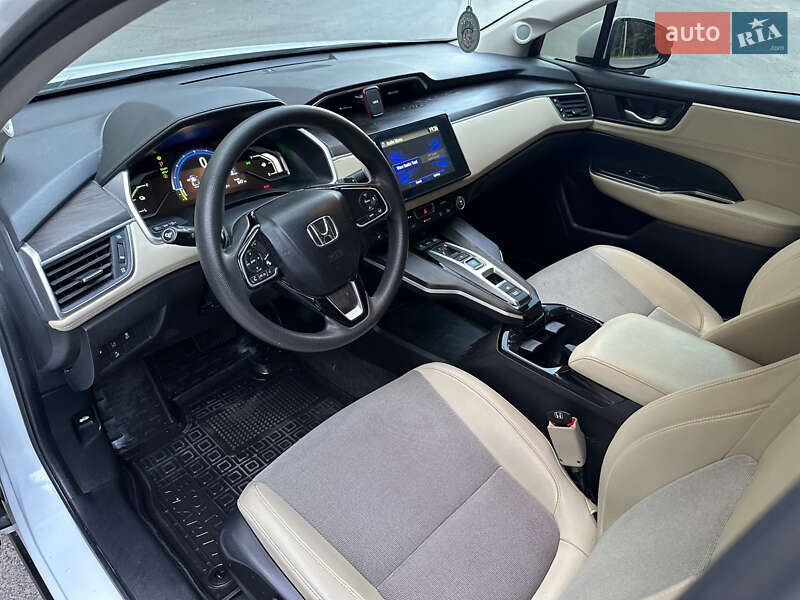 Седан Honda Clarity 2018 в Хмільнику