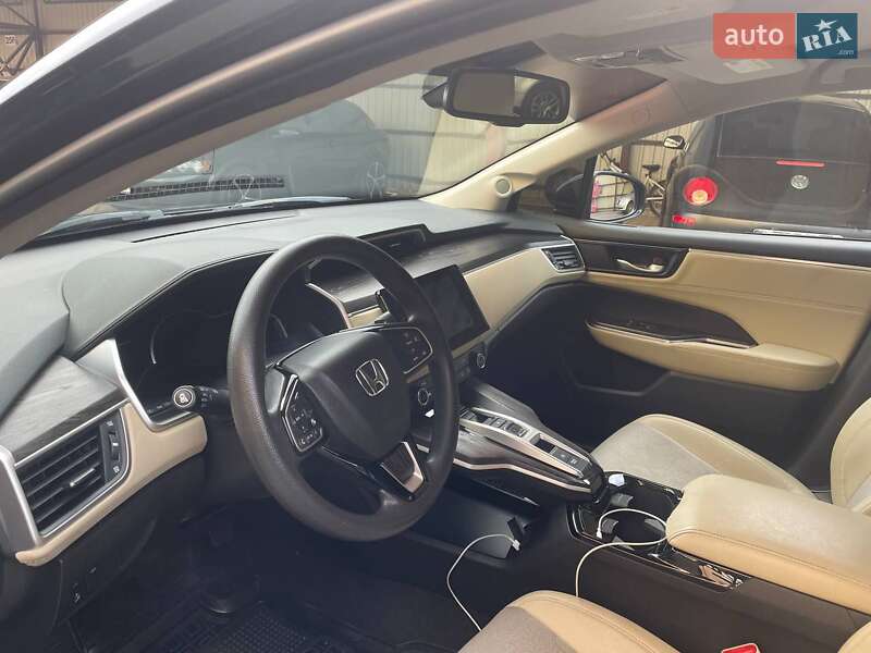 Седан Honda Clarity 2018 в Дніпрі