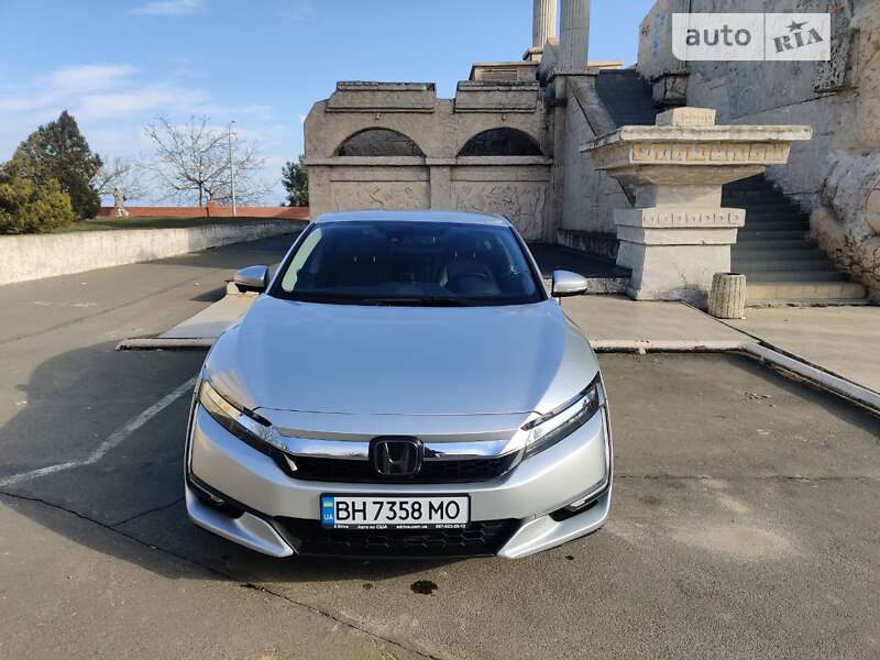 Седан Honda Clarity 2018 в Черноморске
