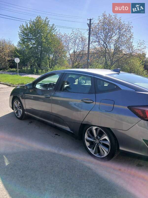 Седан Honda Clarity 2018 в Киеве