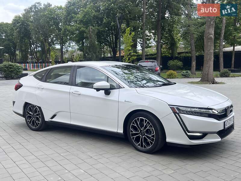 Седан Honda Clarity 2021 в Івано-Франківську