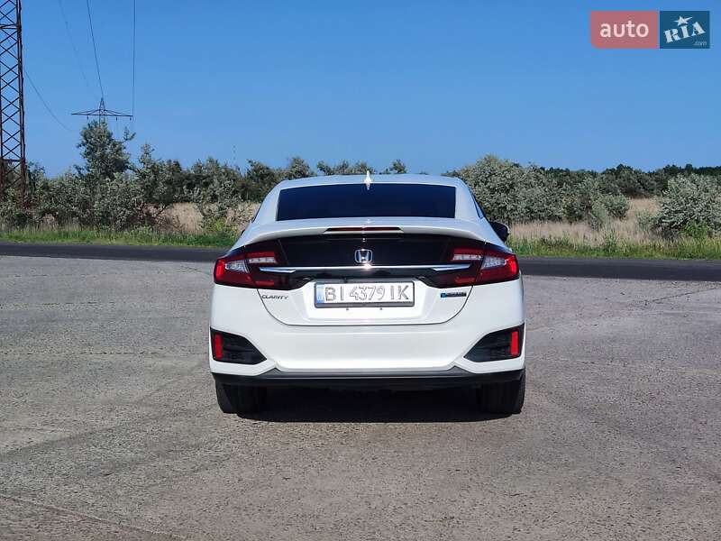 Седан Honda Clarity 2018 в Кременчуці