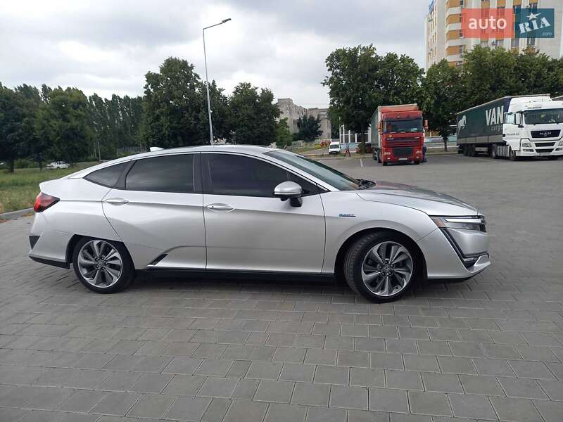 Седан Honda Clarity 2019 в Черкасах