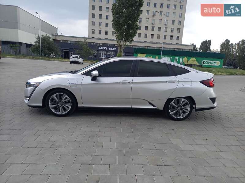 Седан Honda Clarity 2019 в Черкасах