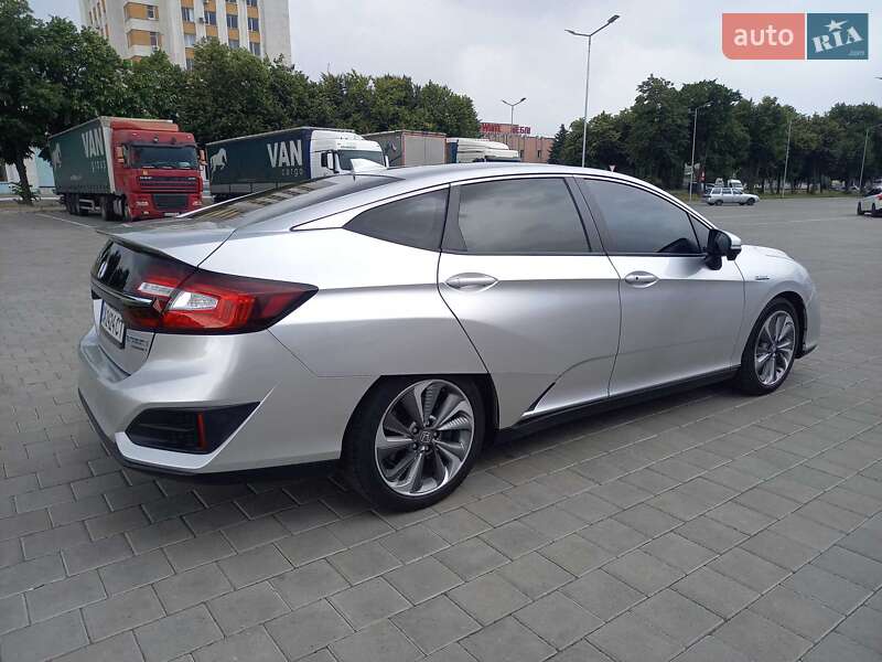 Седан Honda Clarity 2019 в Черкасах