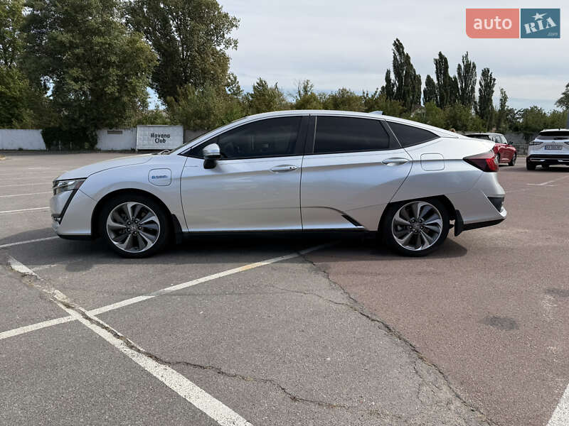 Седан Honda Clarity 2017 в Киеве