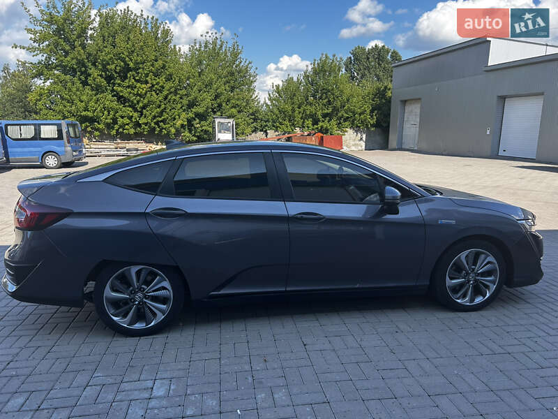 Седан Honda Clarity 2018 в Ровно