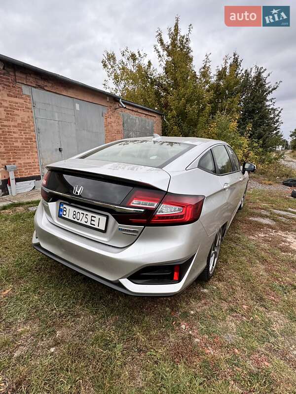 Седан Honda Clarity 2017 в Полтаве