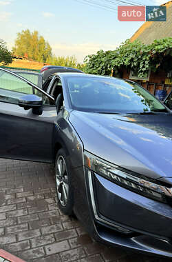 Седан Honda Clarity 2017 в  фото 9 Седан Honda Clarity 2017 в