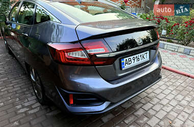 Седан Honda Clarity 2017 в  фото 15 Седан Honda Clarity 2017 в