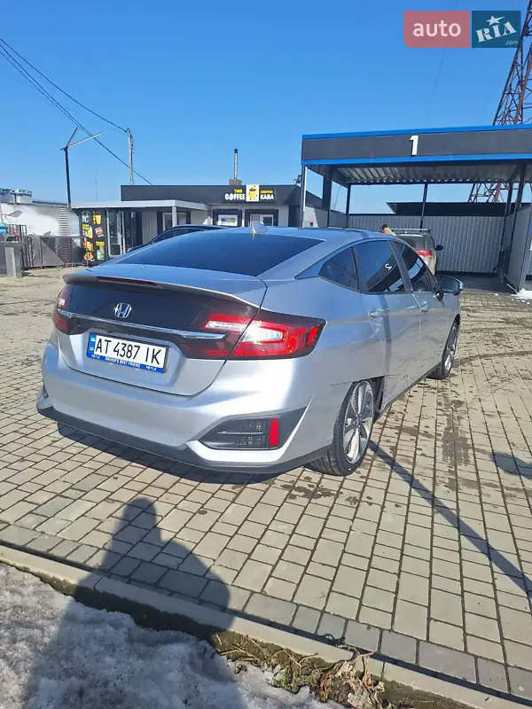Honda Clarity 2018 VIN JHMZC5F17JC022765 фото оголошення 7 з 60