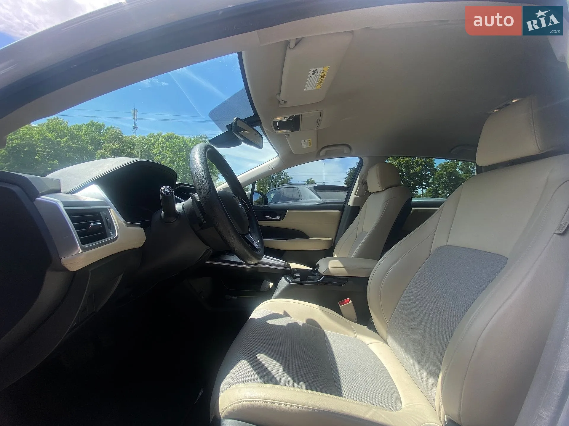2017 Honda FCX Clarity - мініатюра 9