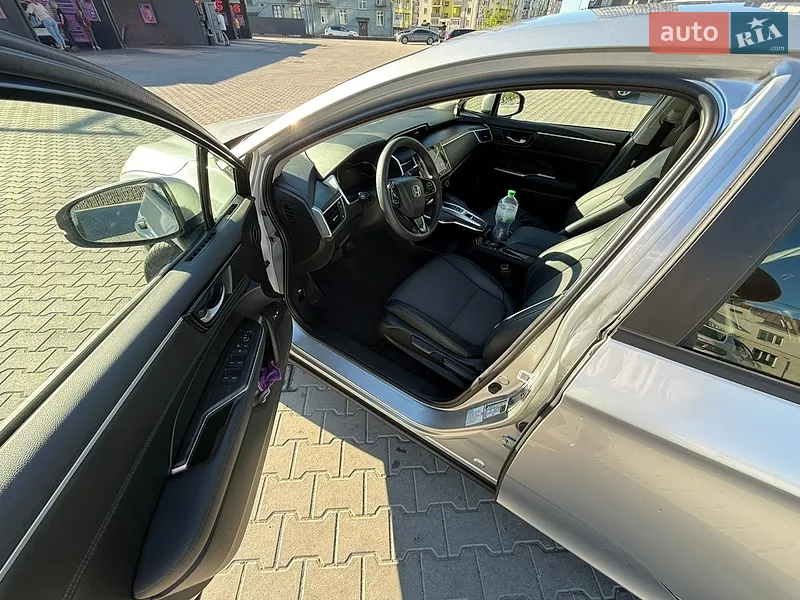 Honda Clarity 2020 VIN JHMZC5F16MC001670 фото оголошення 38 з 90