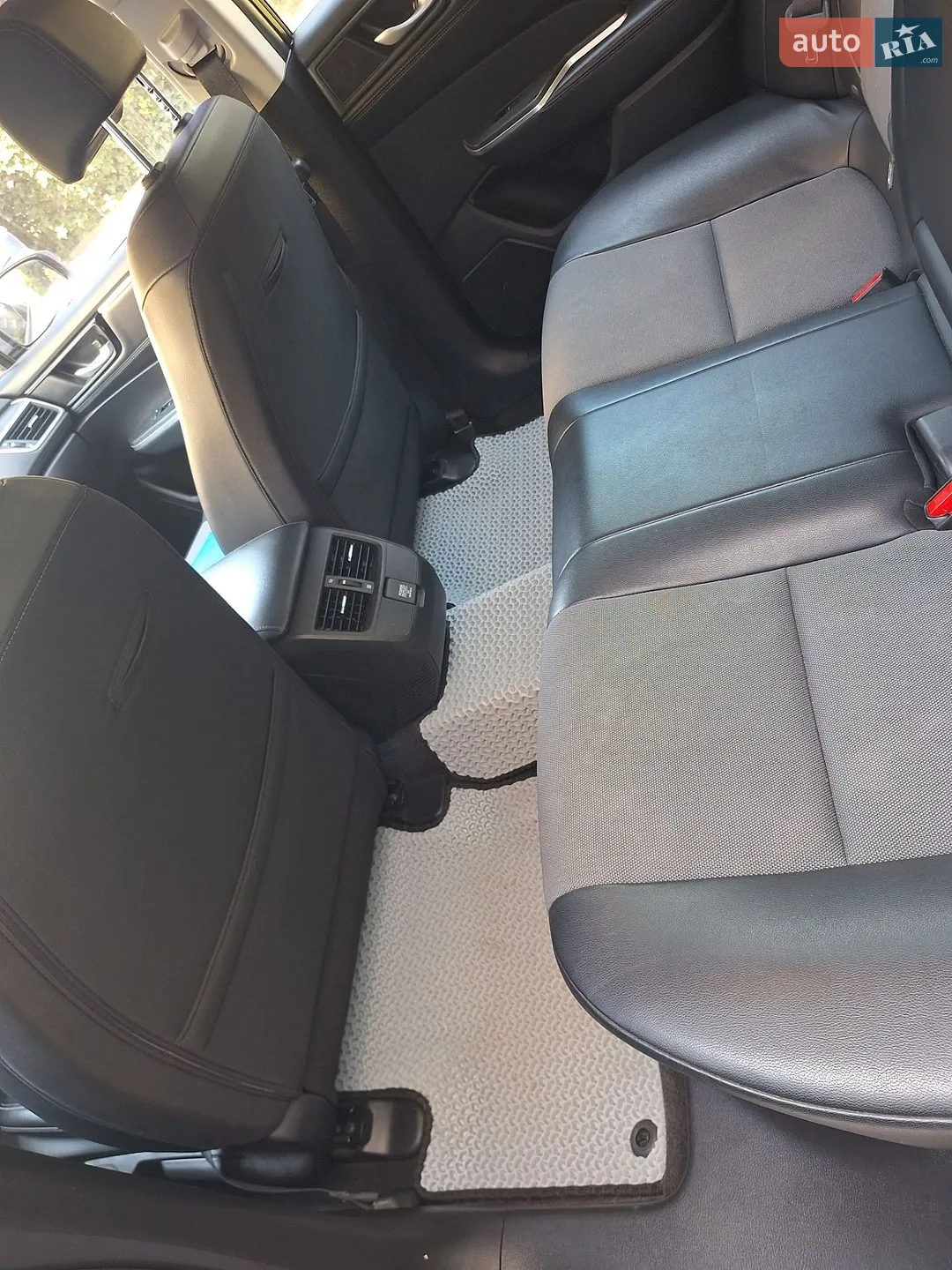 2018 Honda FCX Clarity - мініатюра 9