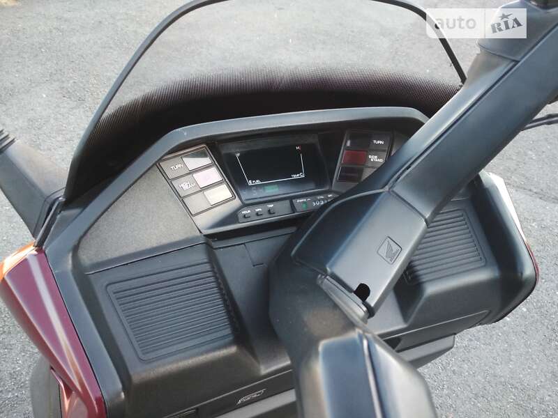 Максі-скутер Honda CN 250 1996 в Львові