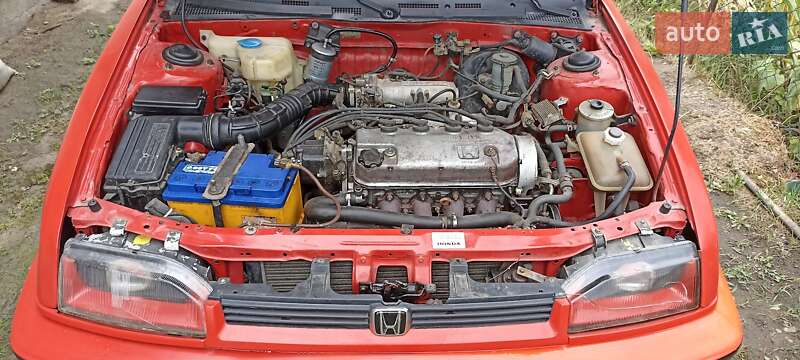 Ліфтбек Honda Concerto 1994 в Чернівцях