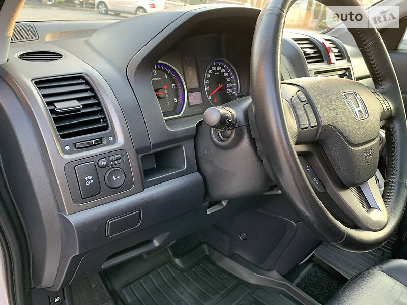 Позашляховик / Кросовер Honda CR-V 2011 в Чернівцях