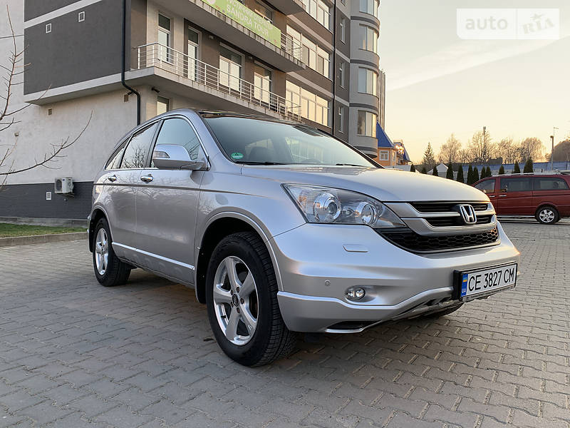 Позашляховик / Кросовер Honda CR-V 2011 в Чернівцях