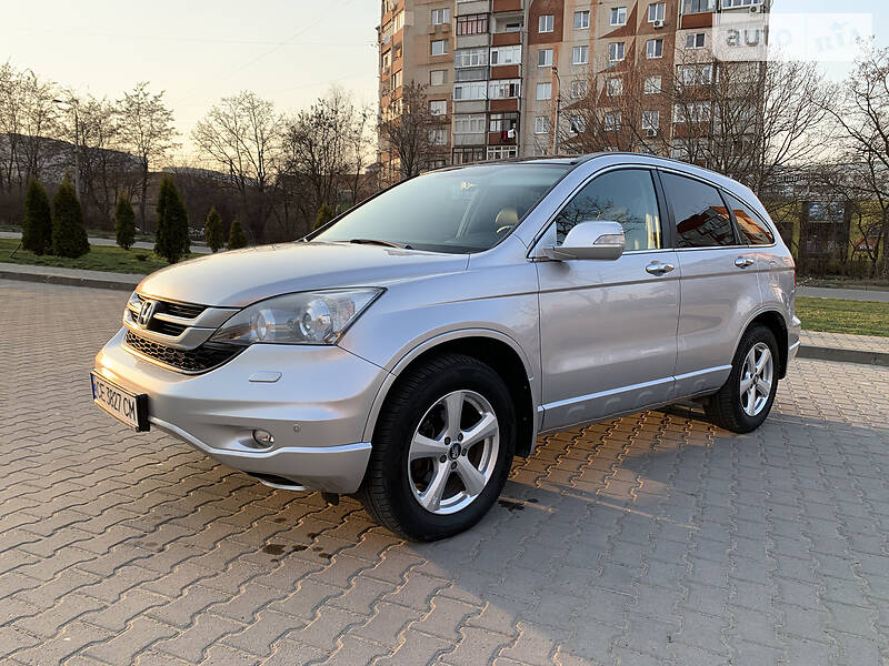 Позашляховик / Кросовер Honda CR-V 2011 в Чернівцях