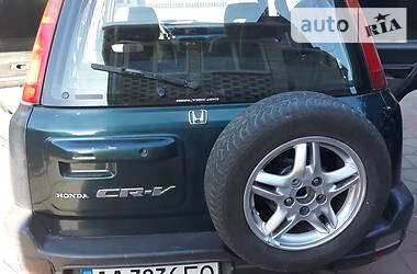 Позашляховик / Кросовер Honda CR-V 1998 в 