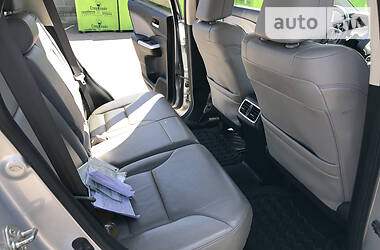 Позашляховик / Кросовер Honda CR-V 2015 в 