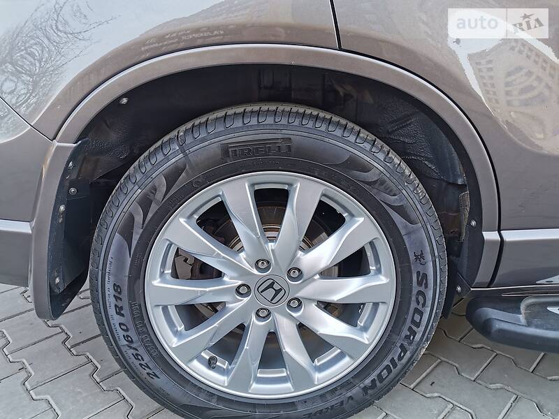 Позашляховик / Кросовер Honda CR-V 2010 в Луцьку