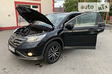 Внедорожник / Кроссовер Honda CR-V 2014 в Черновцах