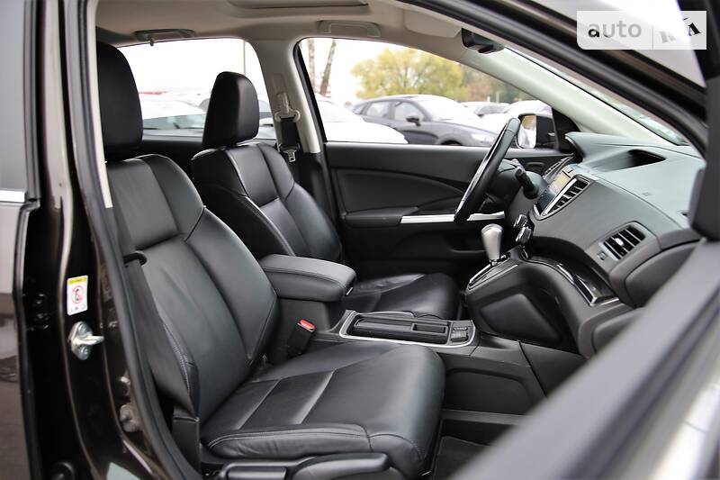 Внедорожник / Кроссовер Honda CR-V 2015 в Харькове