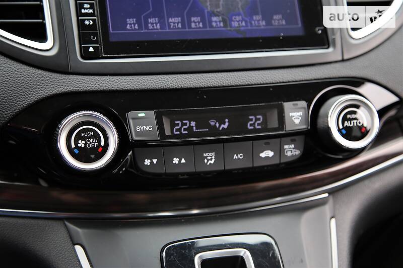 Внедорожник / Кроссовер Honda CR-V 2015 в Харькове