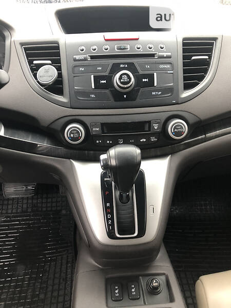 Внедорожник / Кроссовер Honda CR-V 2013 в Киеве