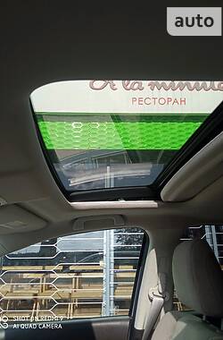 Позашляховик / Кросовер Honda CR-V 2012 в Києві