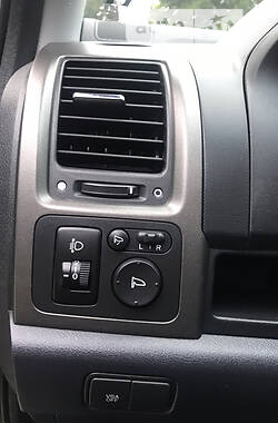 Позашляховик / Кросовер Honda CR-V 2010 в 