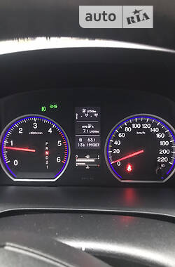 Позашляховик / Кросовер Honda CR-V 2010 в 