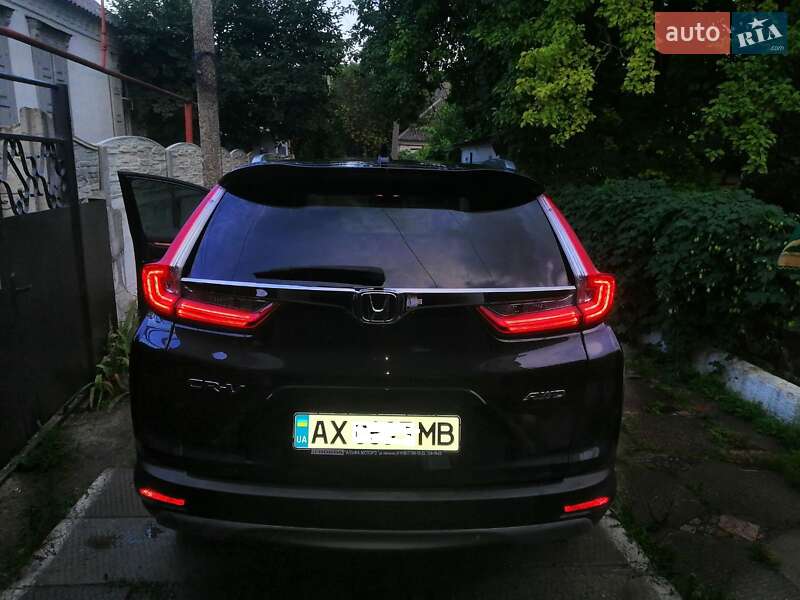 Позашляховик / Кросовер Honda CR-V 2017 в Дніпрі
