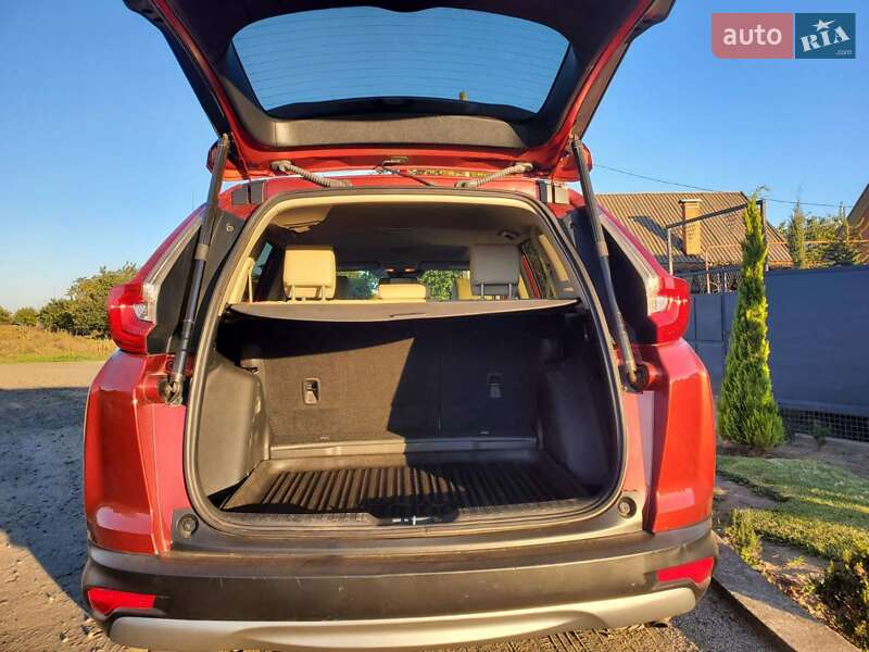 Внедорожник / Кроссовер Honda CR-V 2017 в Днепре