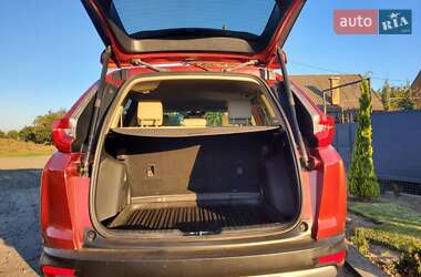 Внедорожник / Кроссовер Honda CR-V 2017 в 