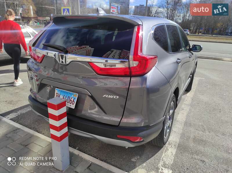 Позашляховик / Кросовер Honda CR-V 2017 в Харкові