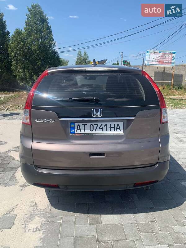 Внедорожник / Кроссовер Honda CR-V 2014 в Калуше