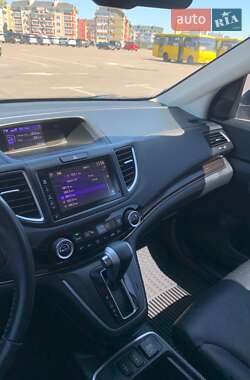 Позашляховик / Кросовер Honda CR-V 2015 в Києві