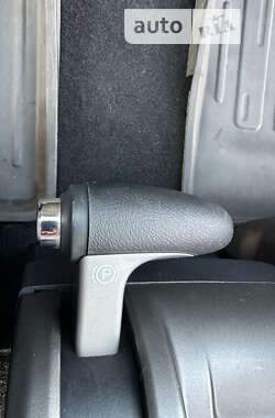 Внедорожник / Кроссовер Honda CR-V 2010 в 