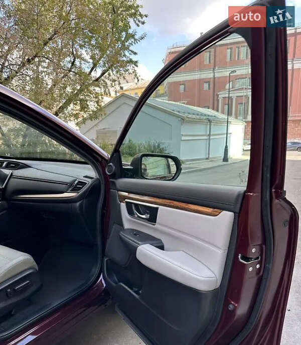 Внедорожник / Кроссовер Honda CR-V 2019 в Черновцах