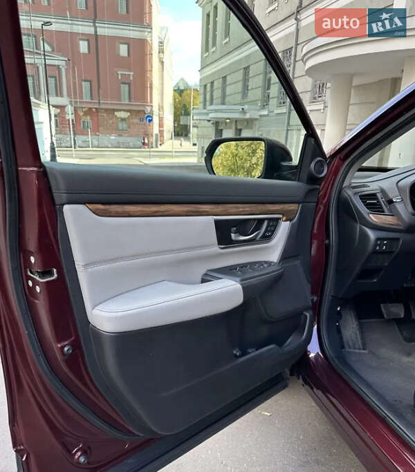 Внедорожник / Кроссовер Honda CR-V 2019 в Черновцах