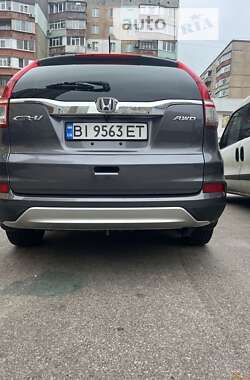 Внедорожник / Кроссовер Honda CR-V 2015 в Полтаве