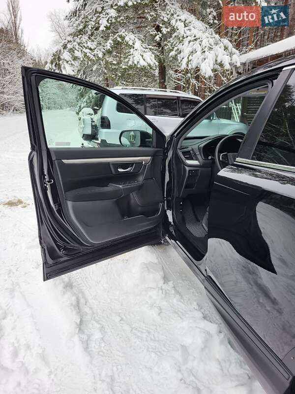 Внедорожник / Кроссовер Honda CR-V 2020 в Славутиче