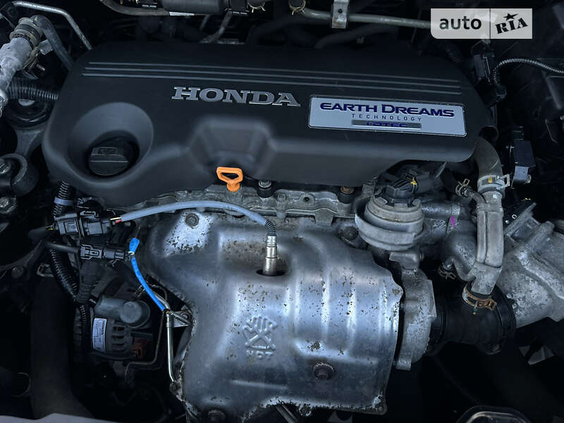 Внедорожник / Кроссовер Honda CR-V 2015 в Берегово