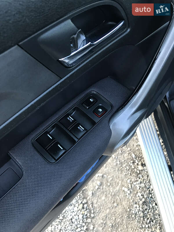 Внедорожник / Кроссовер Honda CR-V 2008 в Сколе