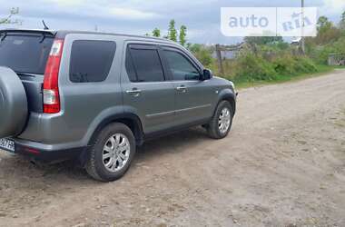 Внедорожник / Кроссовер Honda CR-V 2005 в Хусте