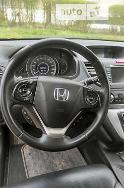 Позашляховик / Кросовер Honda CR-V 2013 в Чернівцях